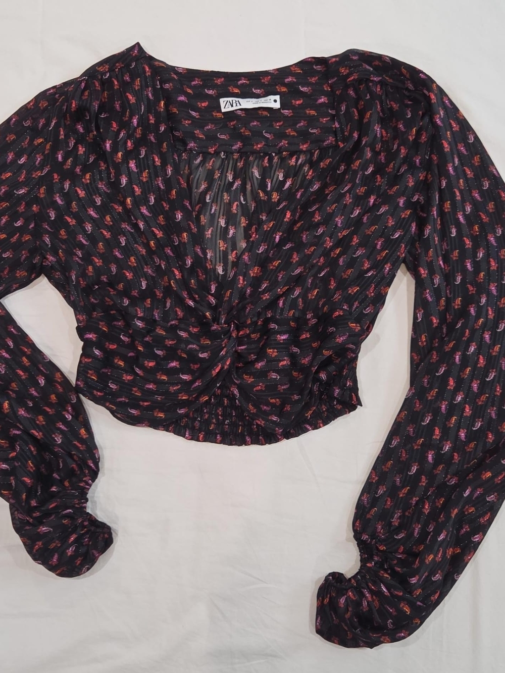 Zara Black Twist-Front Long Sleeve Crop Top with Pink Print